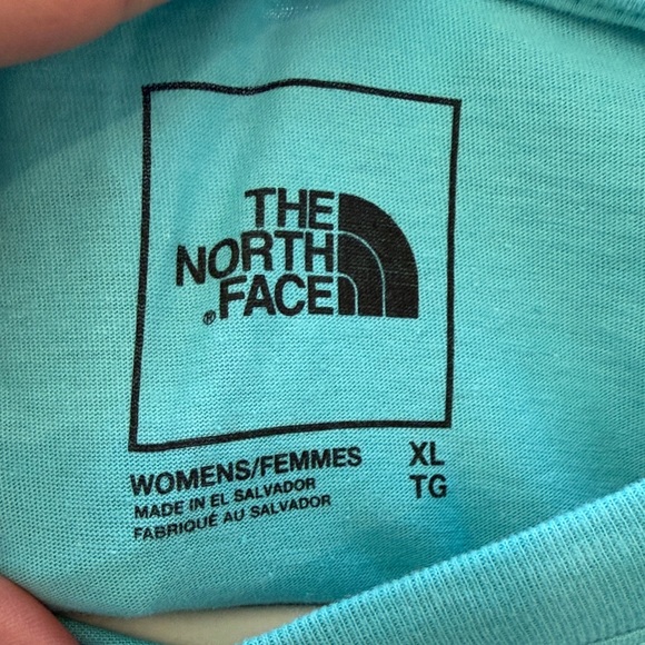 Super Soft The North Face Women’s Teal Graphic Tee - Picture 3 of 4